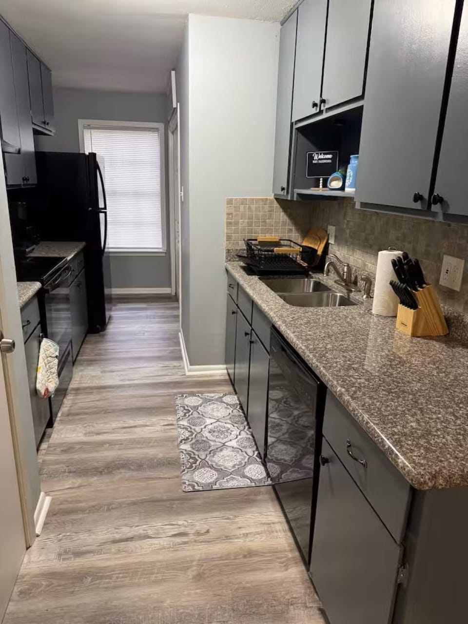 Full Kitchen view