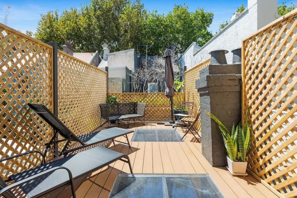 Soak up the sun on the private rooftop terrace, perfect for lounging, outdoor dining, or evening drinks. Enjoy leafy views, fresh air, and a peaceful escape above the city, ideal for relaxing or entertaining.