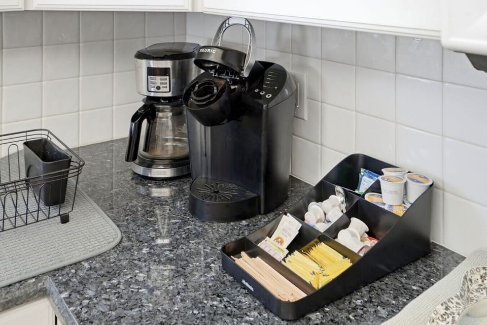 Coffee bar with Keurig and drip coffee maker