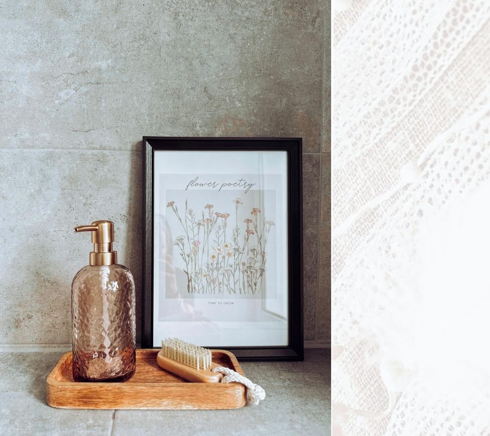 Bathroom amenities