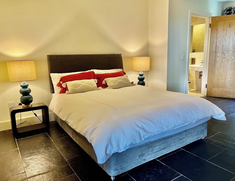 Bedroom with ensuite (wheelchair accessible) bathroom