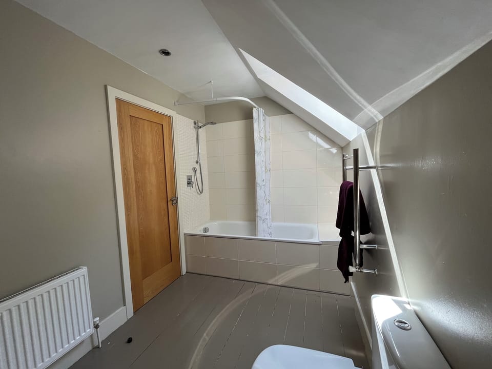 Full bathroom