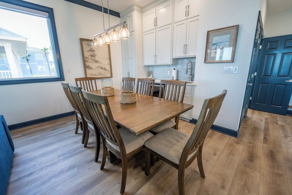 1st Floor Living Area