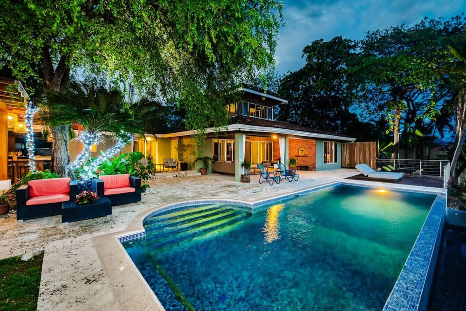 Private Pool & Outdoor Space