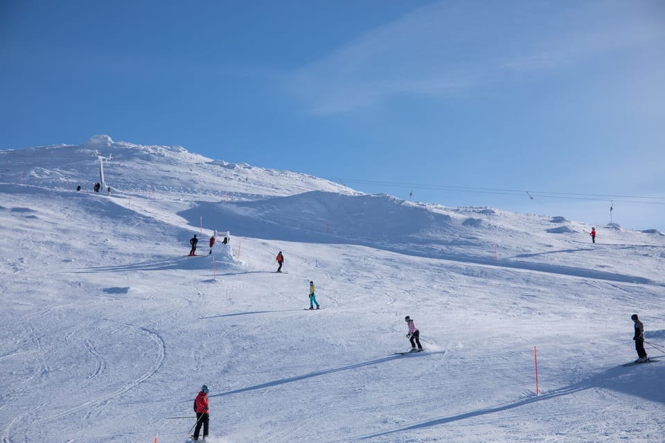 Snow and ski sports
