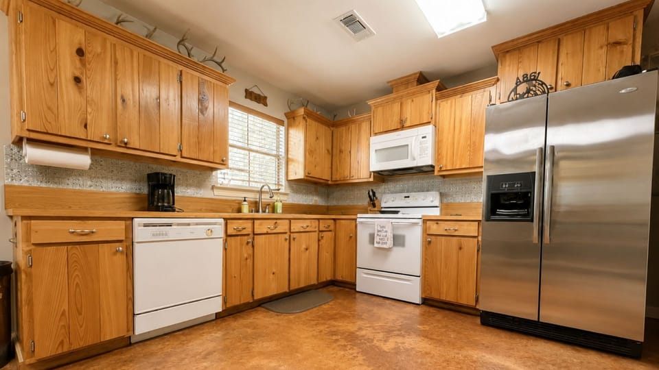 There are not many restaurants nearby (but the ones that are nearby are GOOD!) but with a full size kitchen…load up on your groceries at the local town grocery store and go back in time… to the days when we ate at home.