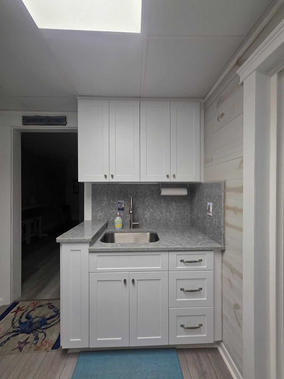 Modern kitchen