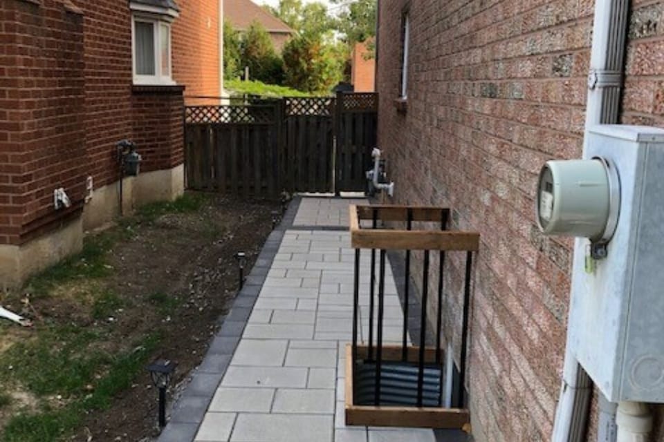 Entrance path to apartment