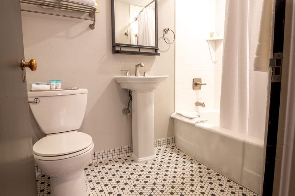 Soak away the day in a clean tub-shower combo.