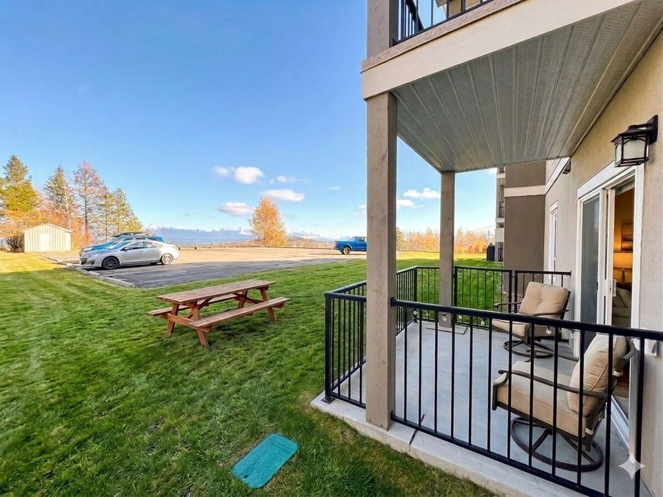 Ground-floor unit with access straight out from your deck to the ski-hill "Launch Pad" ⛷️