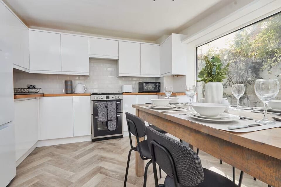 Large Kitchen Diner