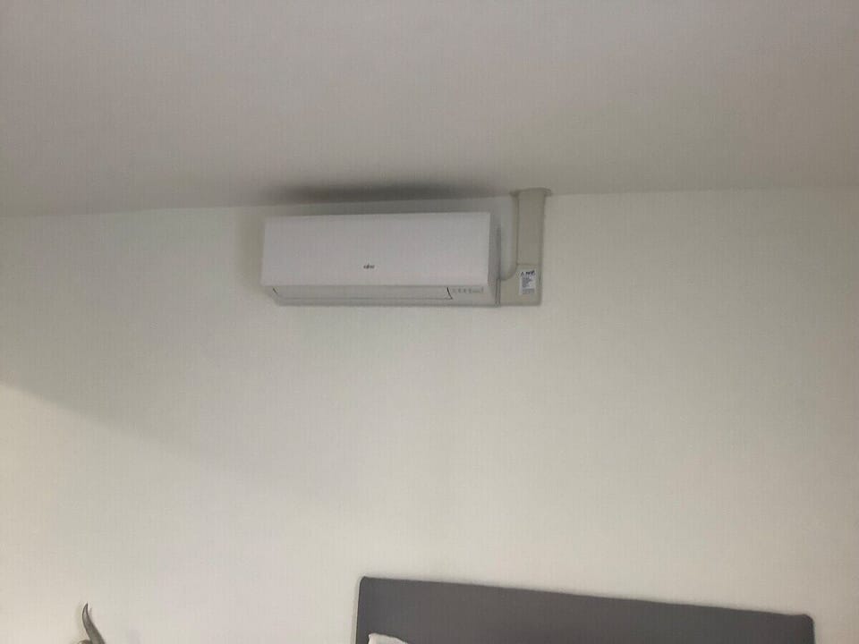 Air conditioning (heating&cooling)