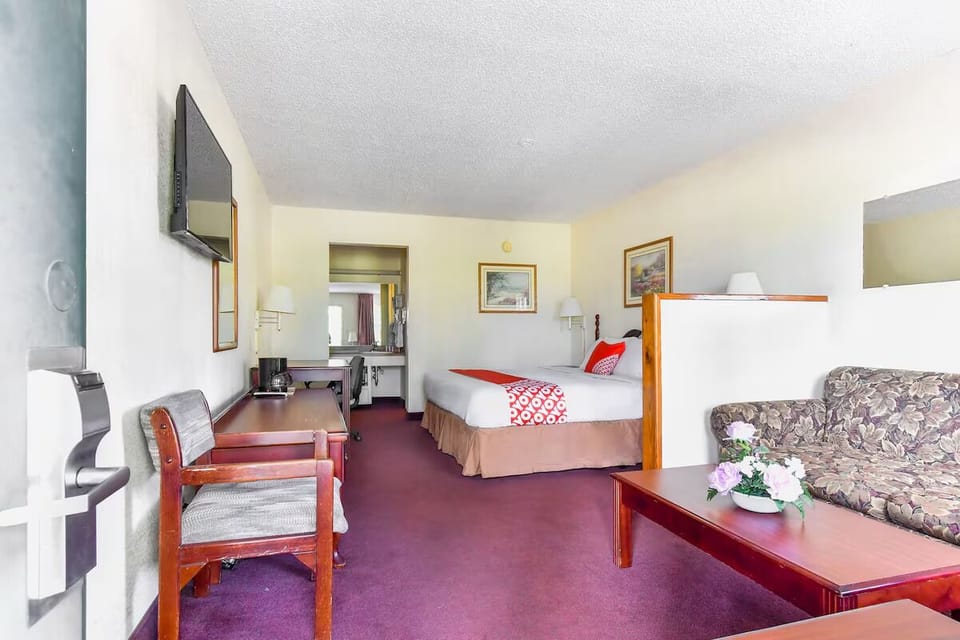 Bedroom. Interior and views may vary based on location and availability.