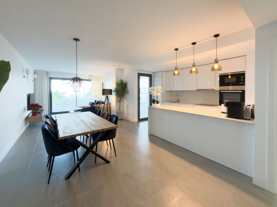 Open Plan Kitchen/Dining Area