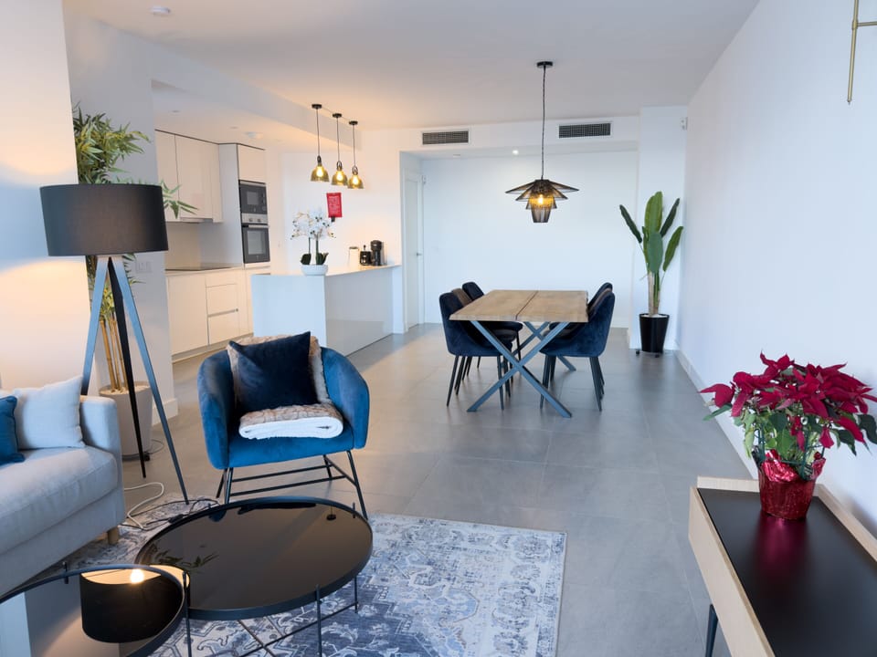 Open Plan Living/Dining Area