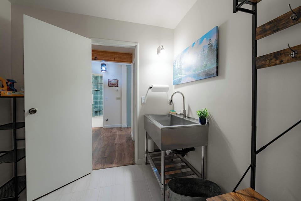 Laundry room access