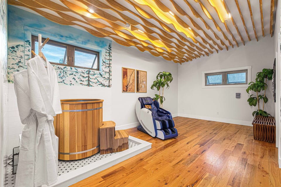 Go from full-body massage to an energizing cold plunge in seconds!