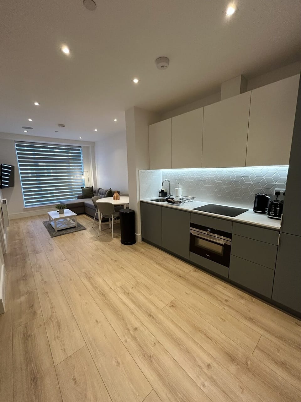 Kitchen leading to lounge