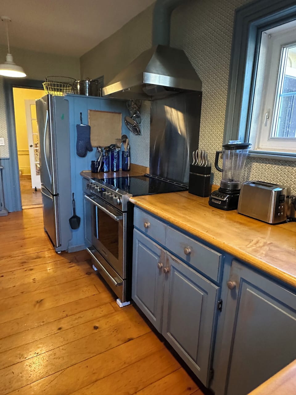 Kitchen, with amenities