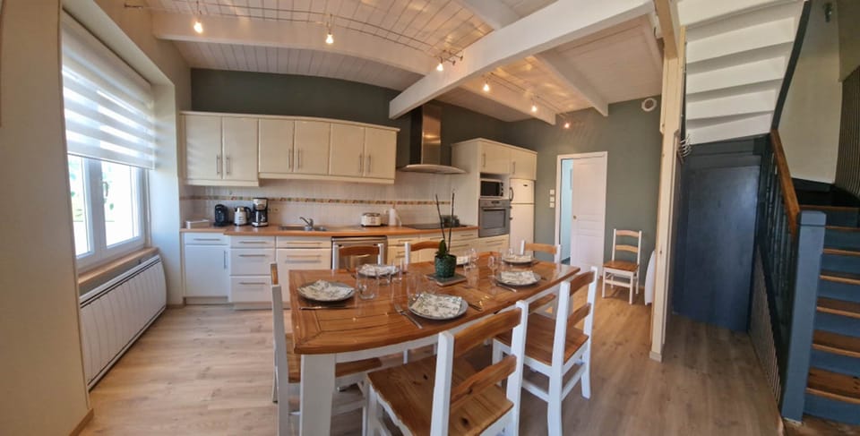 Ker Yvon Maison bourg de Plougasnou ambiance bord de mer