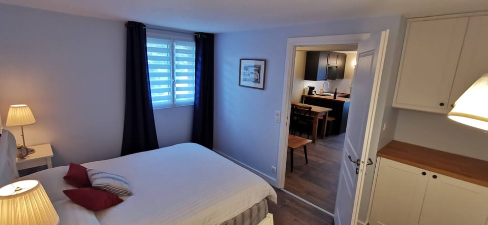 Chambre - Appartement Gîte A mi-chemin Marcillac-Vallon 