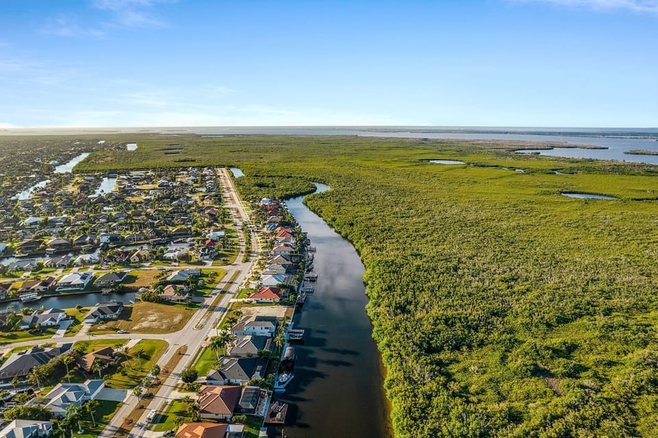 With the mangroves opposite the house, you have nature all around