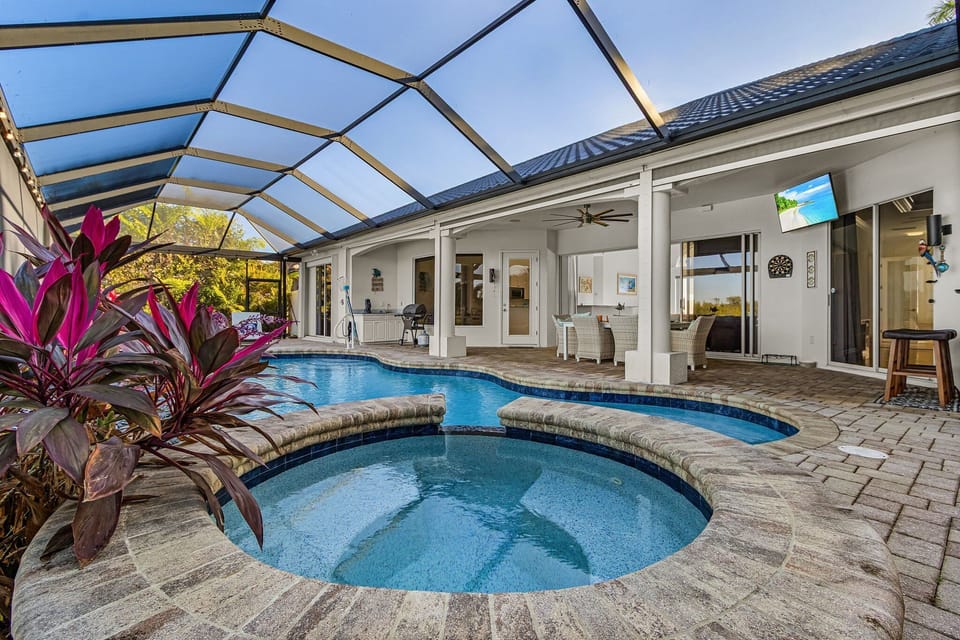 Villa Soleil has a saltwater electric-heated pool & spa