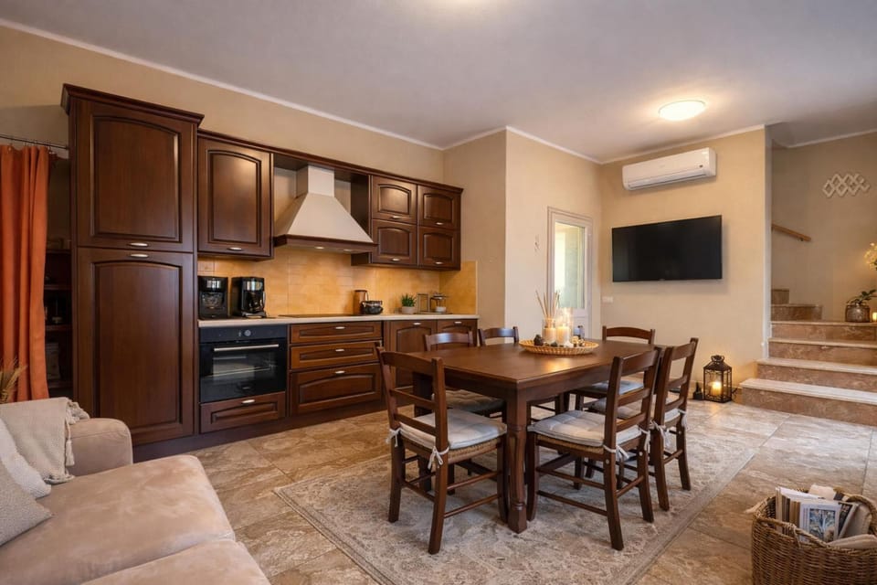 Kitchen and dining area