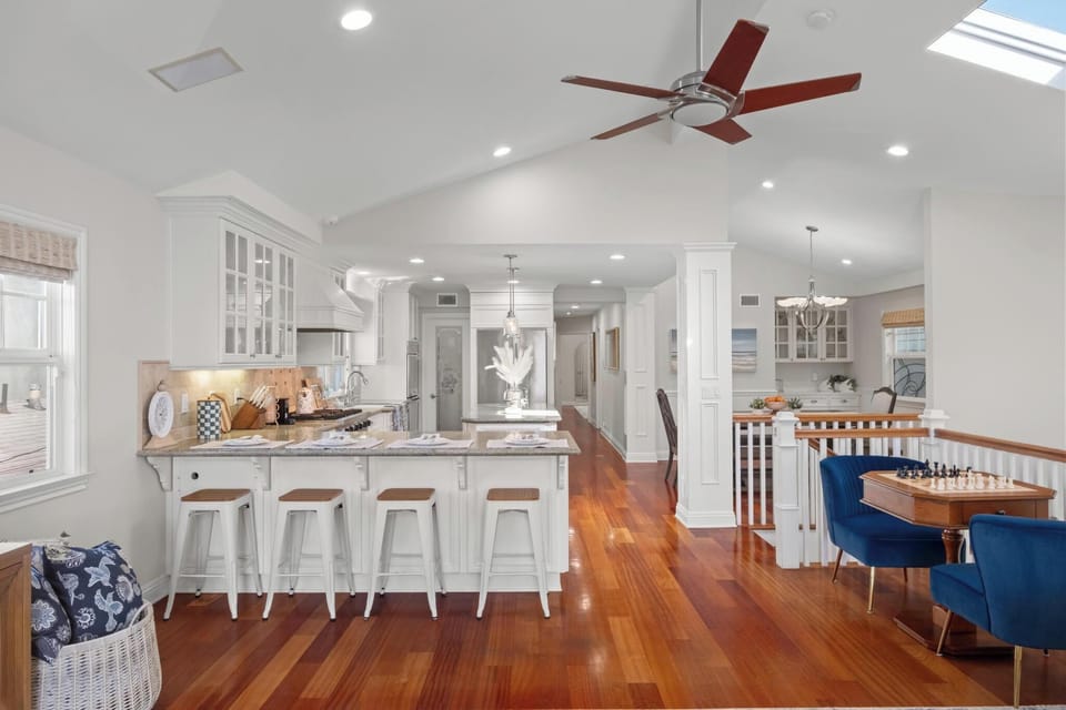 Kitchen  |  2nd Floor