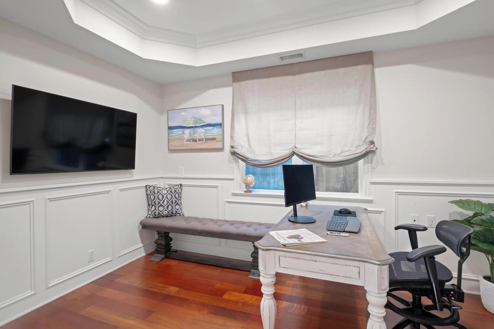 Office  |  1st Floor