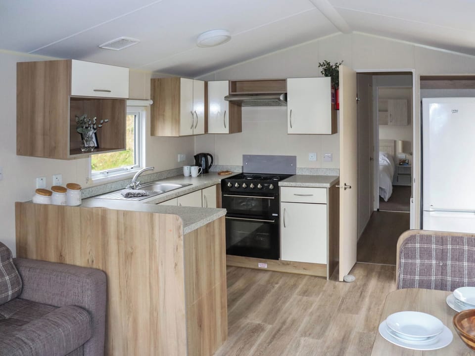 Kitchen | Acorn 1 - Pendine Bay, Pendine