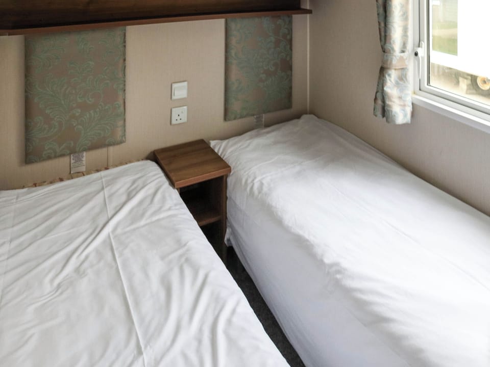 Twin bedroom | Birch 1 - Pendine Bay, Pendine