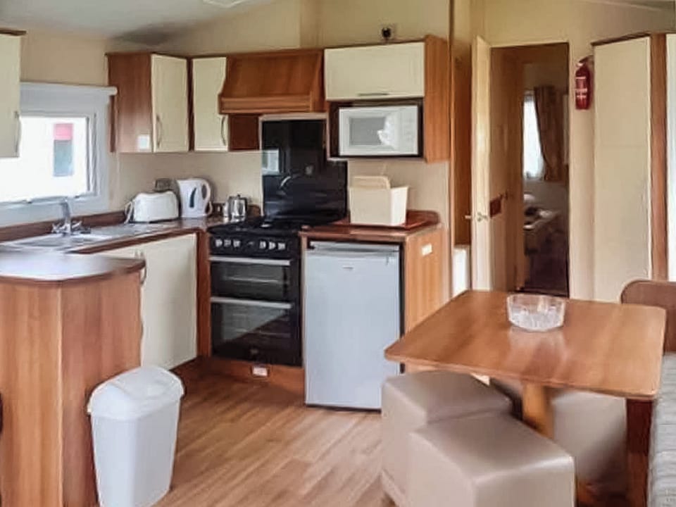 Open plan living space | Coastal 4 The Saltern Holiday Park - Saltern Holidays, Tenby