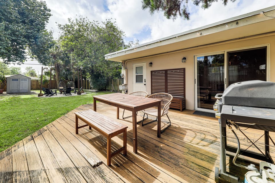 Property Exterior | Private Yard | Gas Grill
