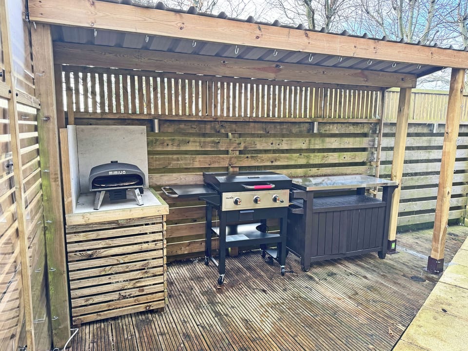 Outdoor area | Little Nauvoo, Bath