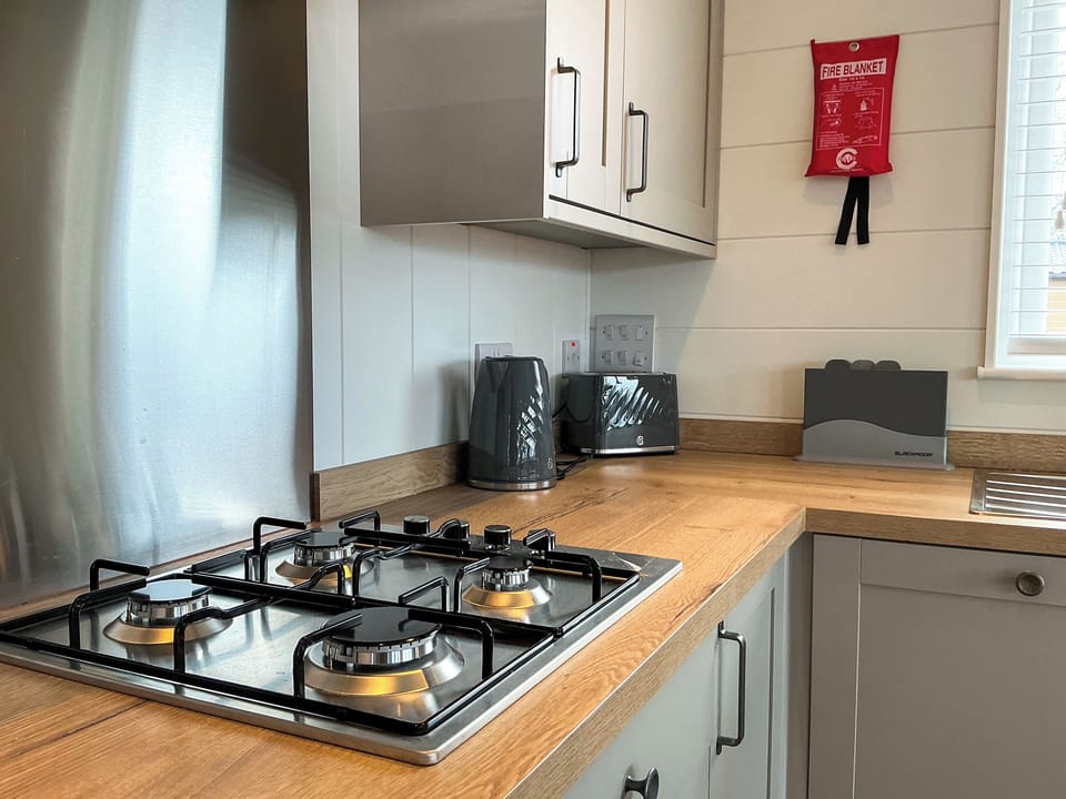 Kitchen | Mountain Goat Lodge - Chadwick Bank Holiday Lodges, Chadwick, near Worcester