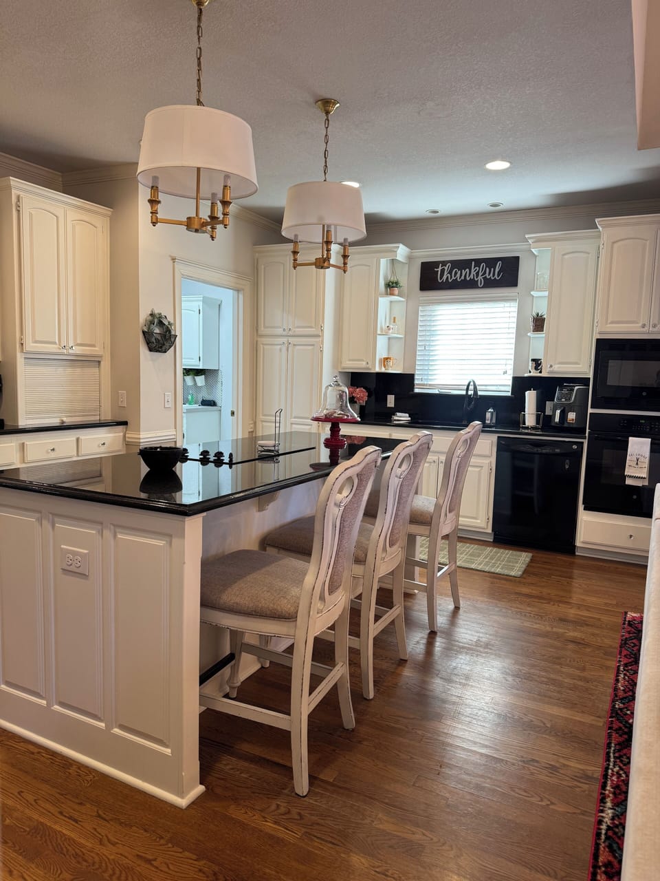 Large kitchen 
