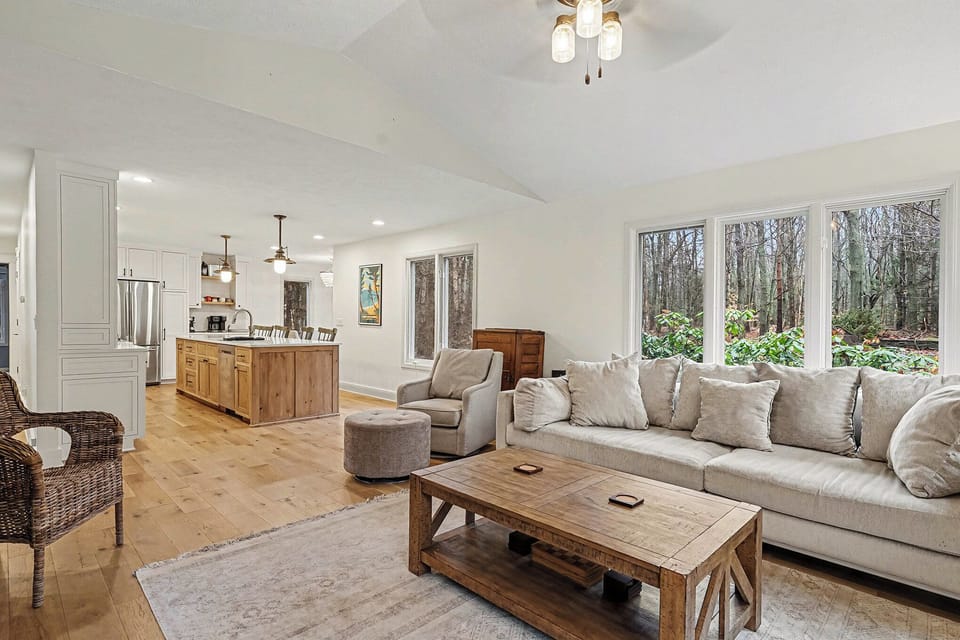 Living Room & Kitchen