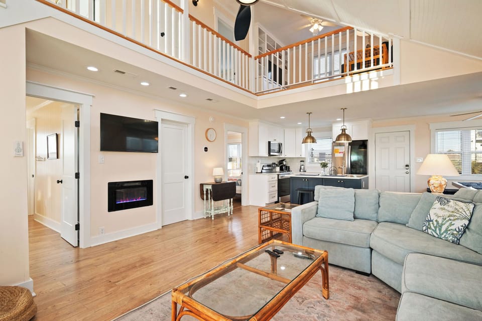 Living Area - 1st Level Southeast