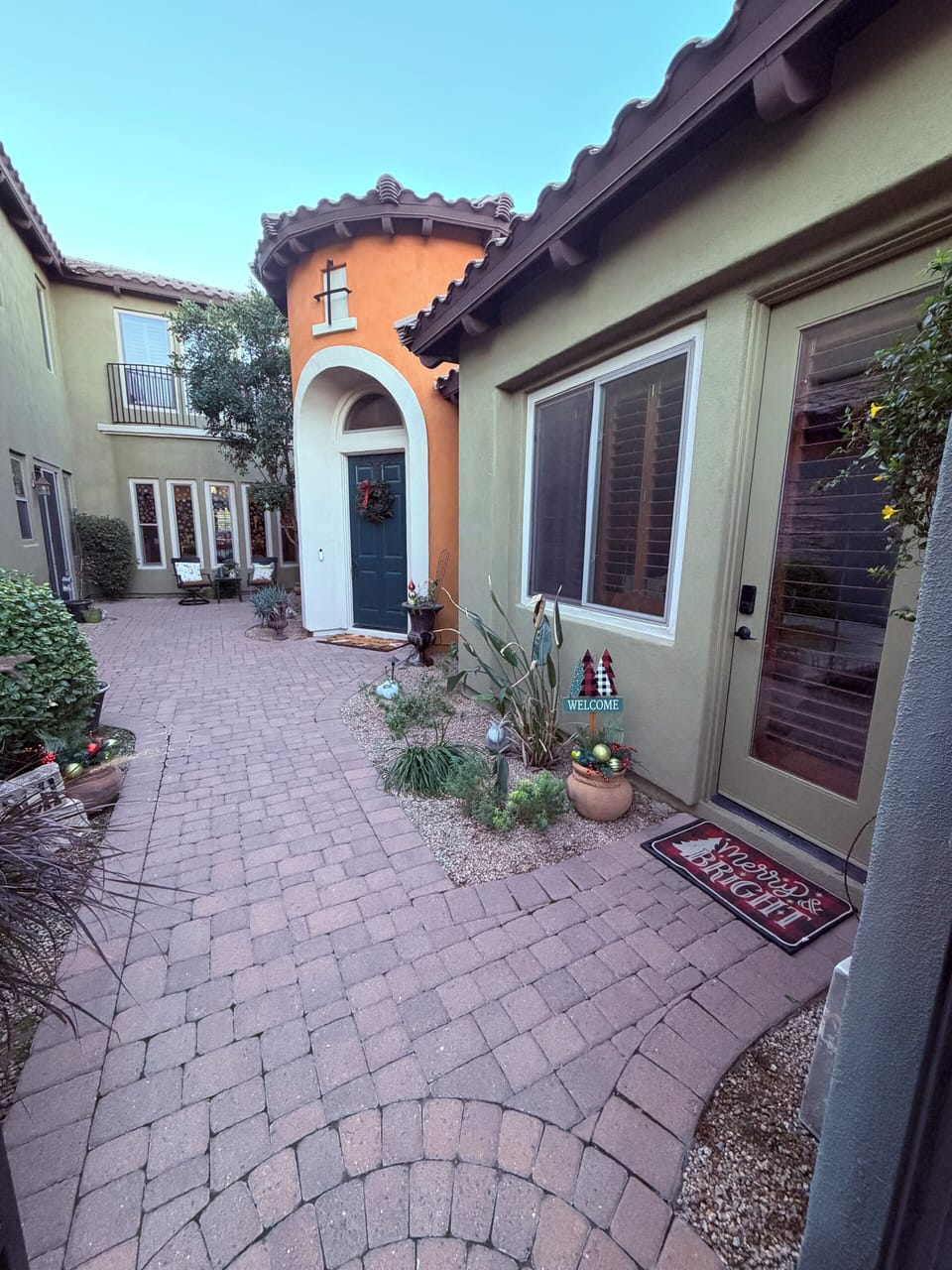 Quiet, well-maintained courtyard space.
