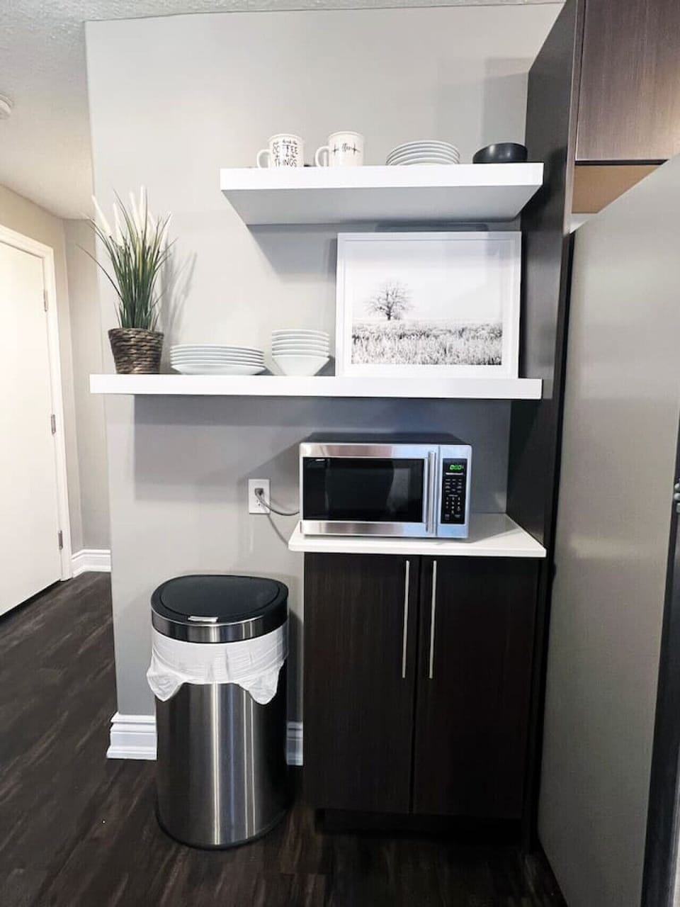 Whether you`re a seasoned chef or just looking to make something quick, our kitchen’s small appliances have everything you need.