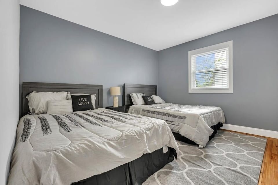 Unit 2 - Bedroom #6
