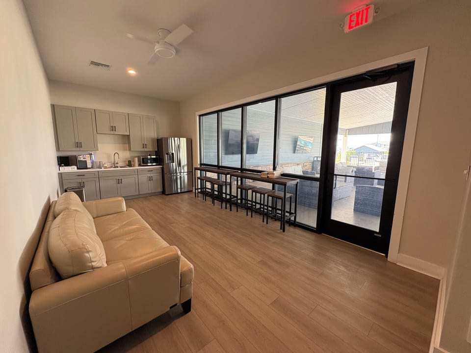 Community Kitchen/Coffee Room, Clubhouse A