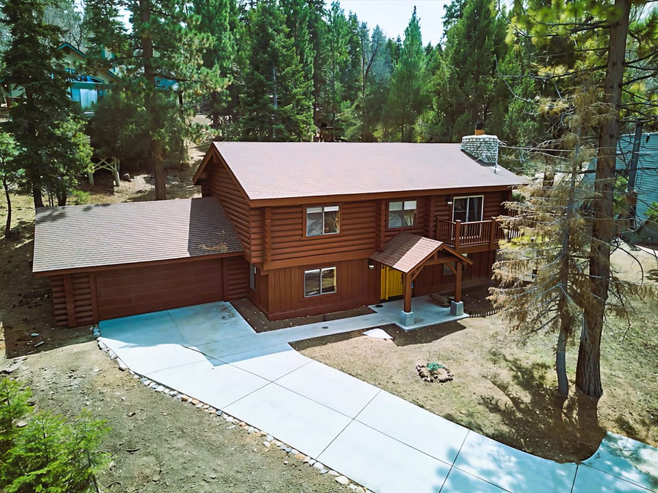 Very large driveway and front yard