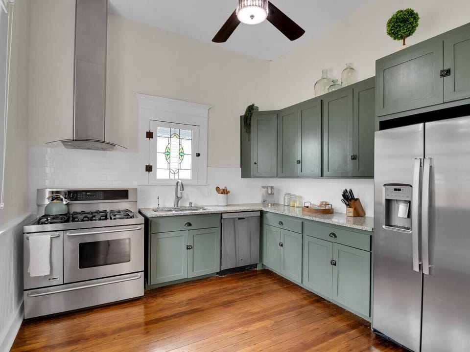 Perfect for quick bites, full meals, and everything in between.