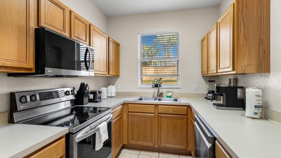 Kitchen
Fully equipped kitchen with modern stainless steel appliances and plenty of storage.