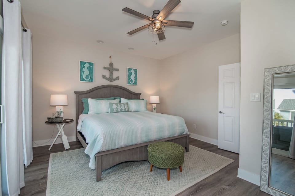 King Bedroom - Second Floor