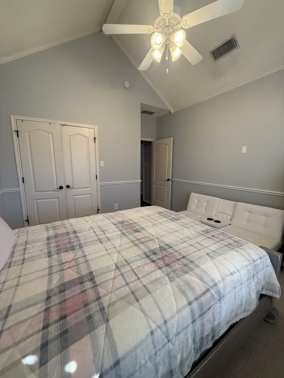 Queen side bedroom one pull view