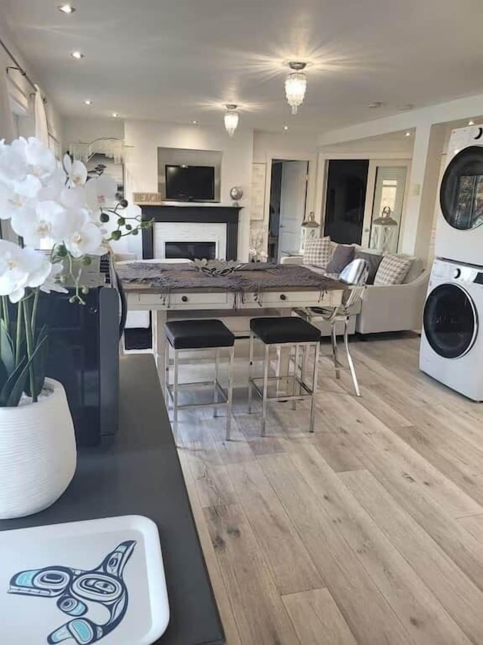 Open layout floor plan. 