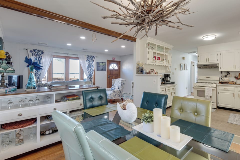 Open Floorplan with Direct Water Views | Dining Table | Dishware/Flatware